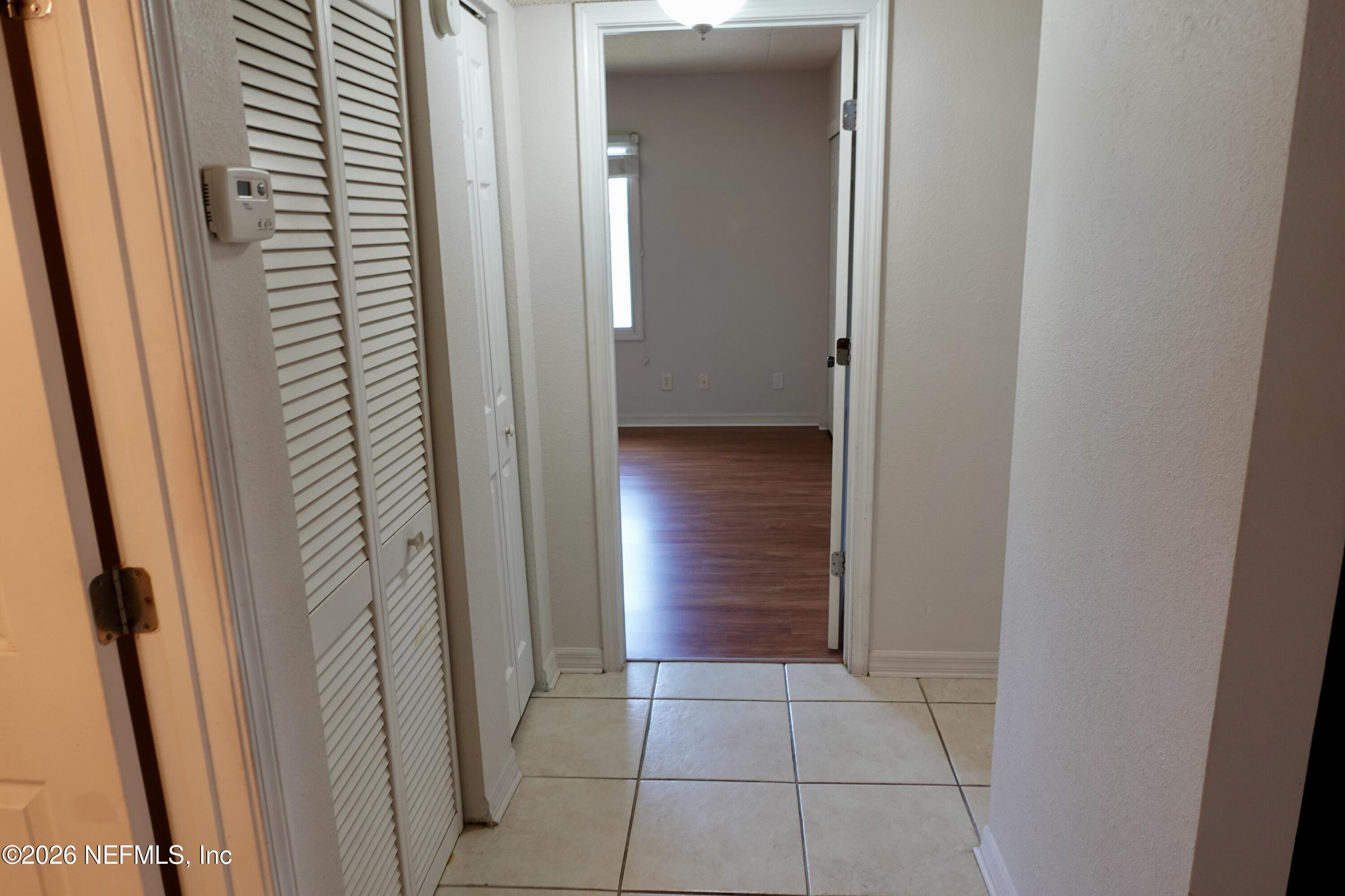 355 Monument Road, Unit 20 D2 Jacksonville, FL 32225 - Photo 3 of 14 Hallway 2