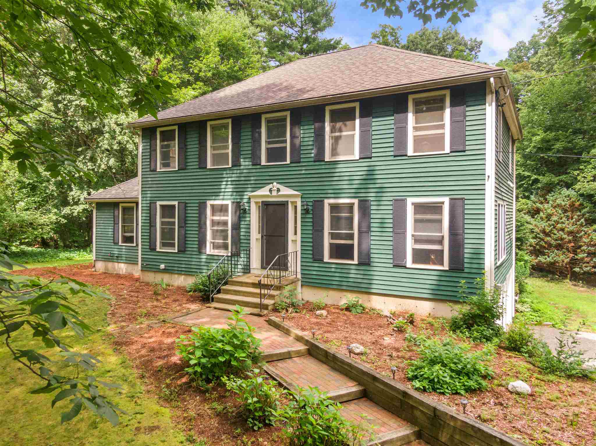 7 Fox Hollow Road Derry, NH 03038 - Photo 10 of 39