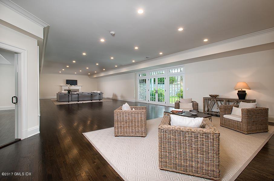 1 Doverton Drive Greenwich, CT 06831 - Photo 28 of 34 a living room with furniture