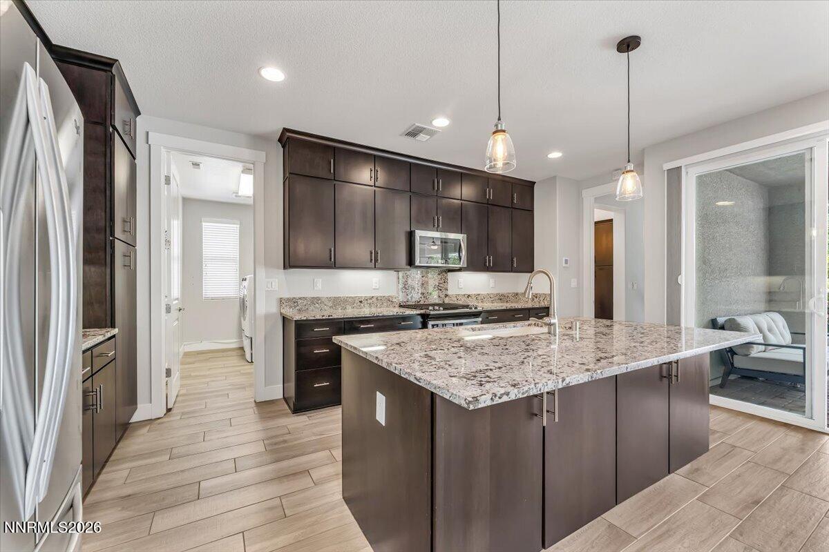 9820 Shadowless Trail Reno, NV 89521 - Photo 13 of 42 13-9820 Shadowless Trail Reno NV 89521 (