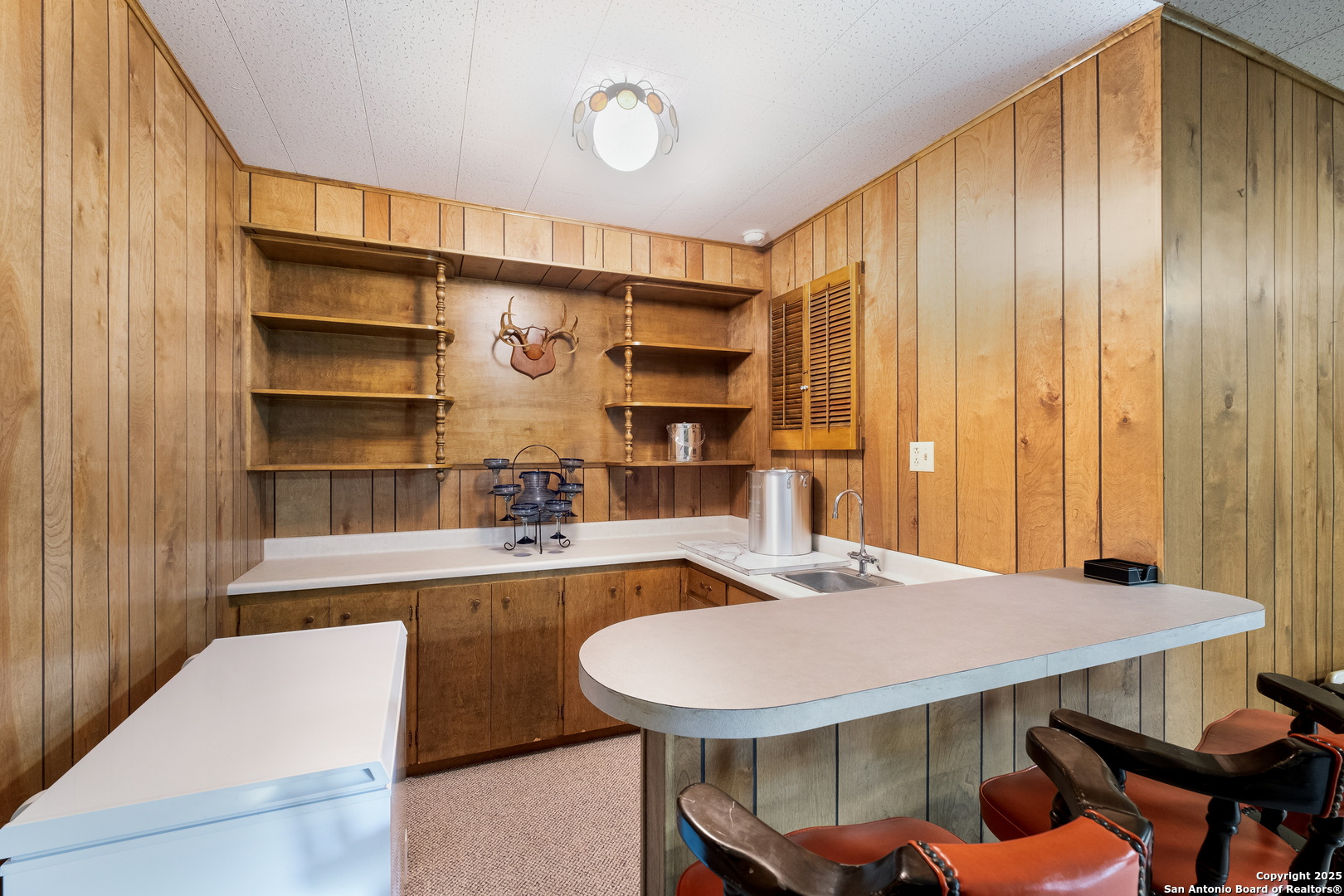 1109 27th Street Hondo, TX 78861 - Photo 15 of 21 a dining room with a table and chairs