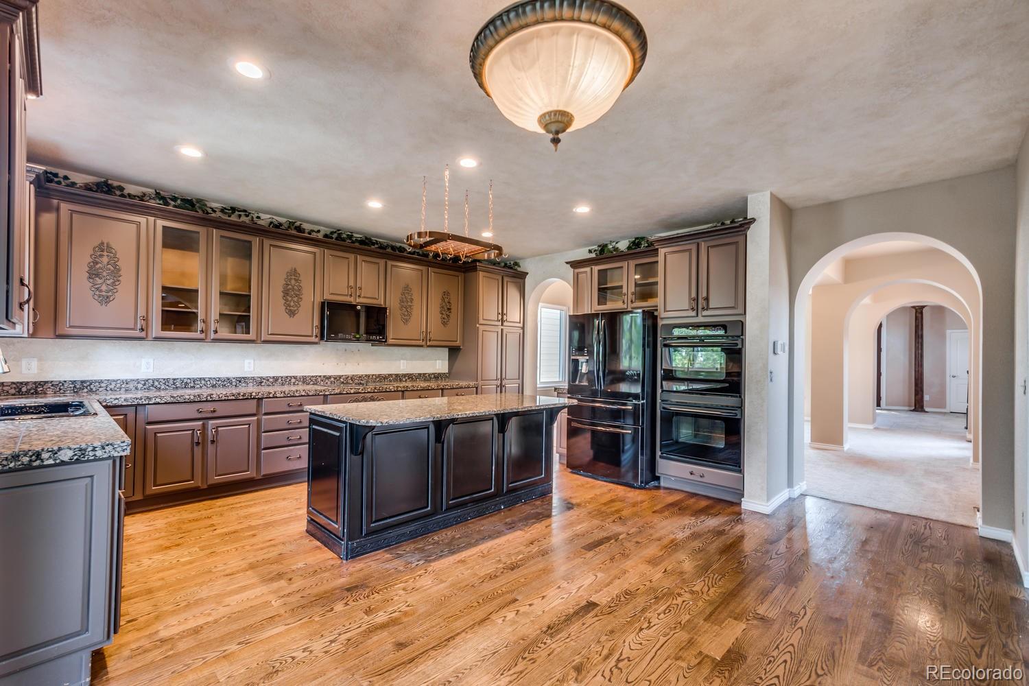 2811 Southshire Road Highlands Ranch, CO 80126 - Photo 11 of 34 Gallery Image 11