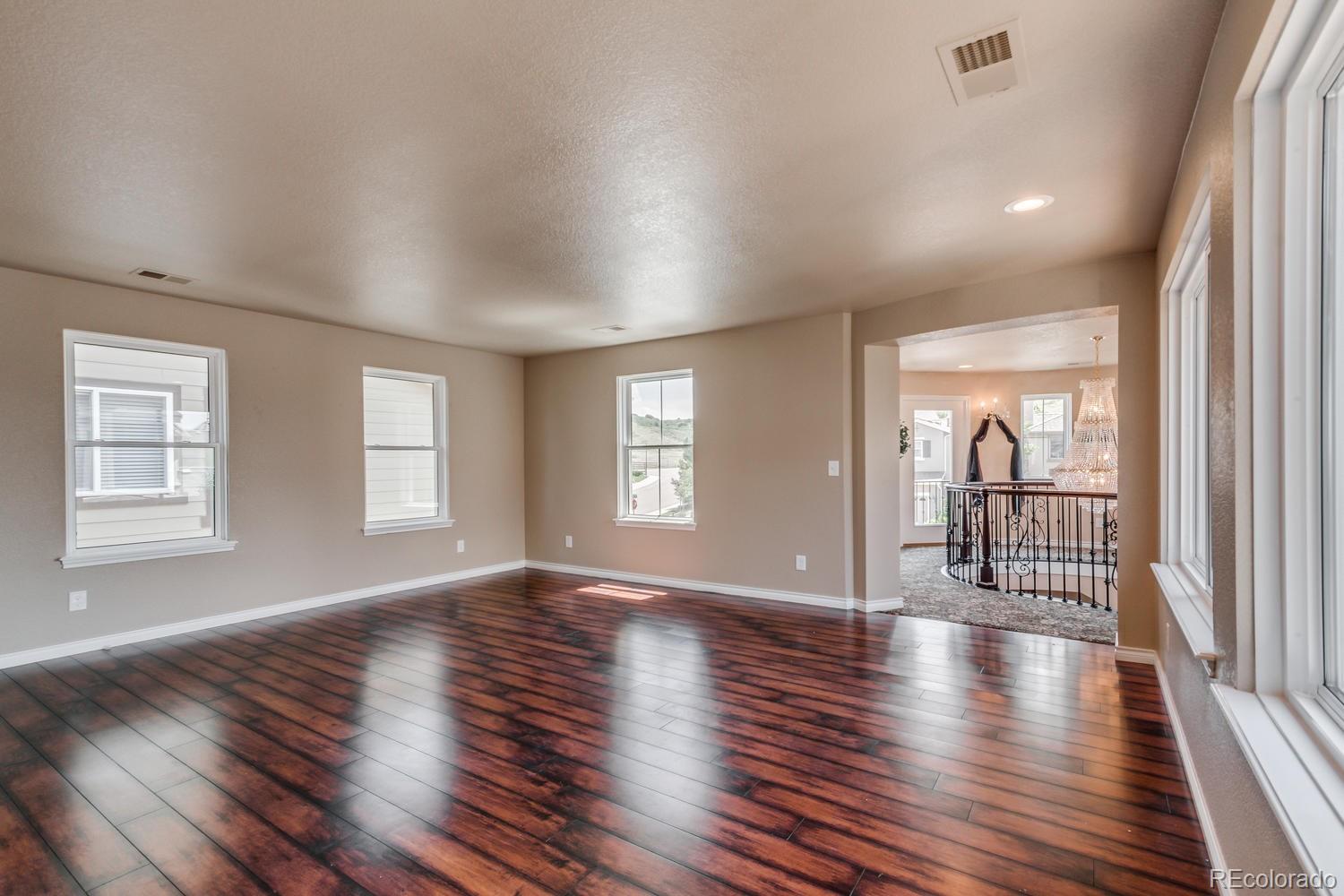 2811 Southshire Road Highlands Ranch, CO 80126 - Photo 25 of 34 Gallery Image 25