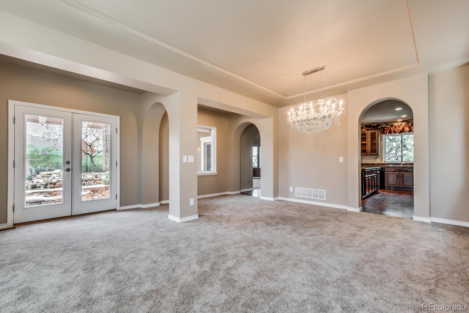 2811 Southshire Road Highlands Ranch, CO 80126 - Photo 8 of 34 Gallery Image 8