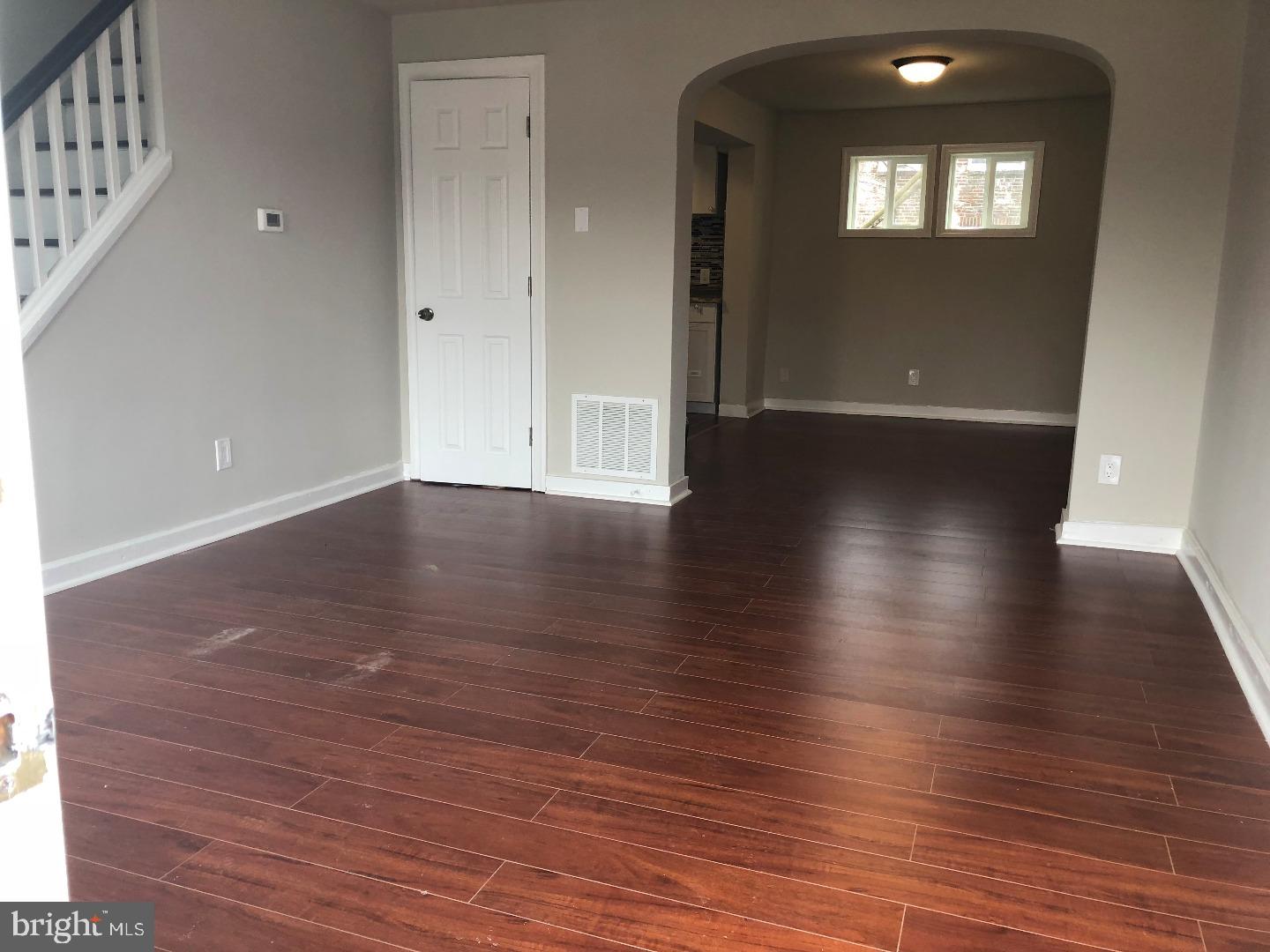 571 Raritan Street Camden, NJ 08105 - Photo 3 of 13 Living Room