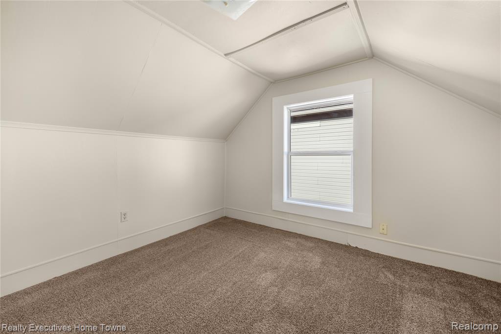 27336 Ridgewood Street Roseville, MI 48066 - Photo 16 of 24