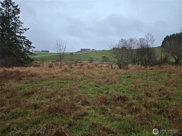 a view of outdoor space with city view