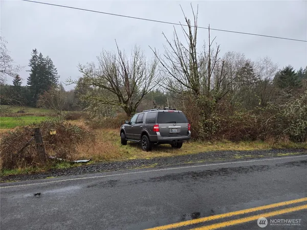 an aerial view of a tennis court