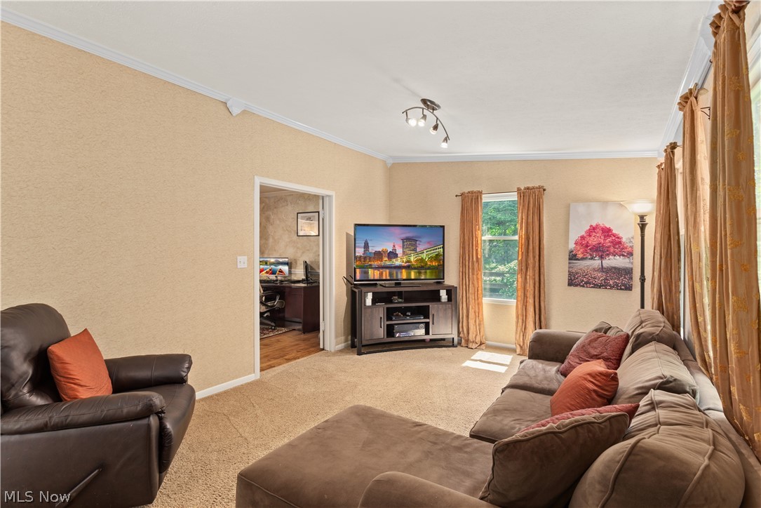 6824 Glenview Road Cleveland, OH 44143 - Photo 15 of 35 Gallery Image 15