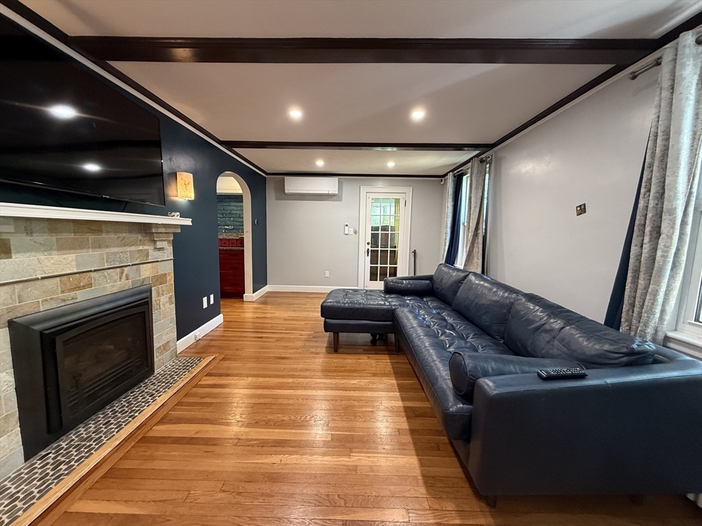 36 Risley Road, Unit 36 Brookline, MA 02467 - Photo 2 of 21