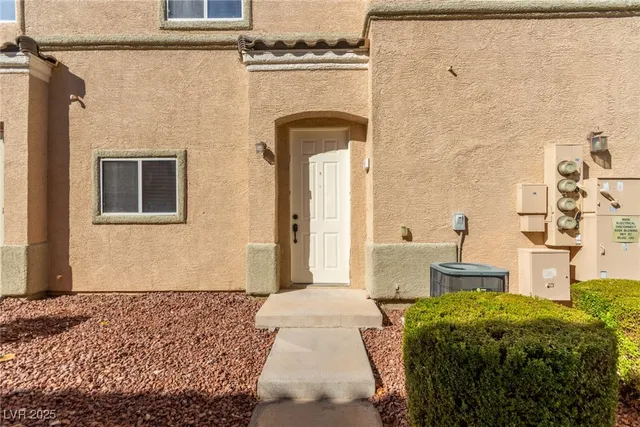 $250,000 | 6329 Blowing Sky Street, Unit 201, North Las Vegas, NV 89081