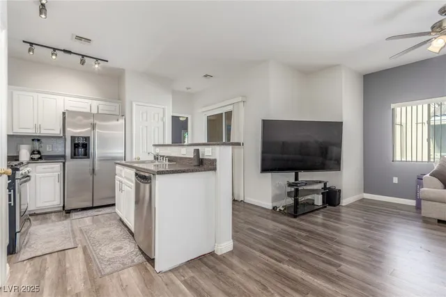 $250,000 | 6329 Blowing Sky Street, Unit 201, North Las Vegas, NV 89081