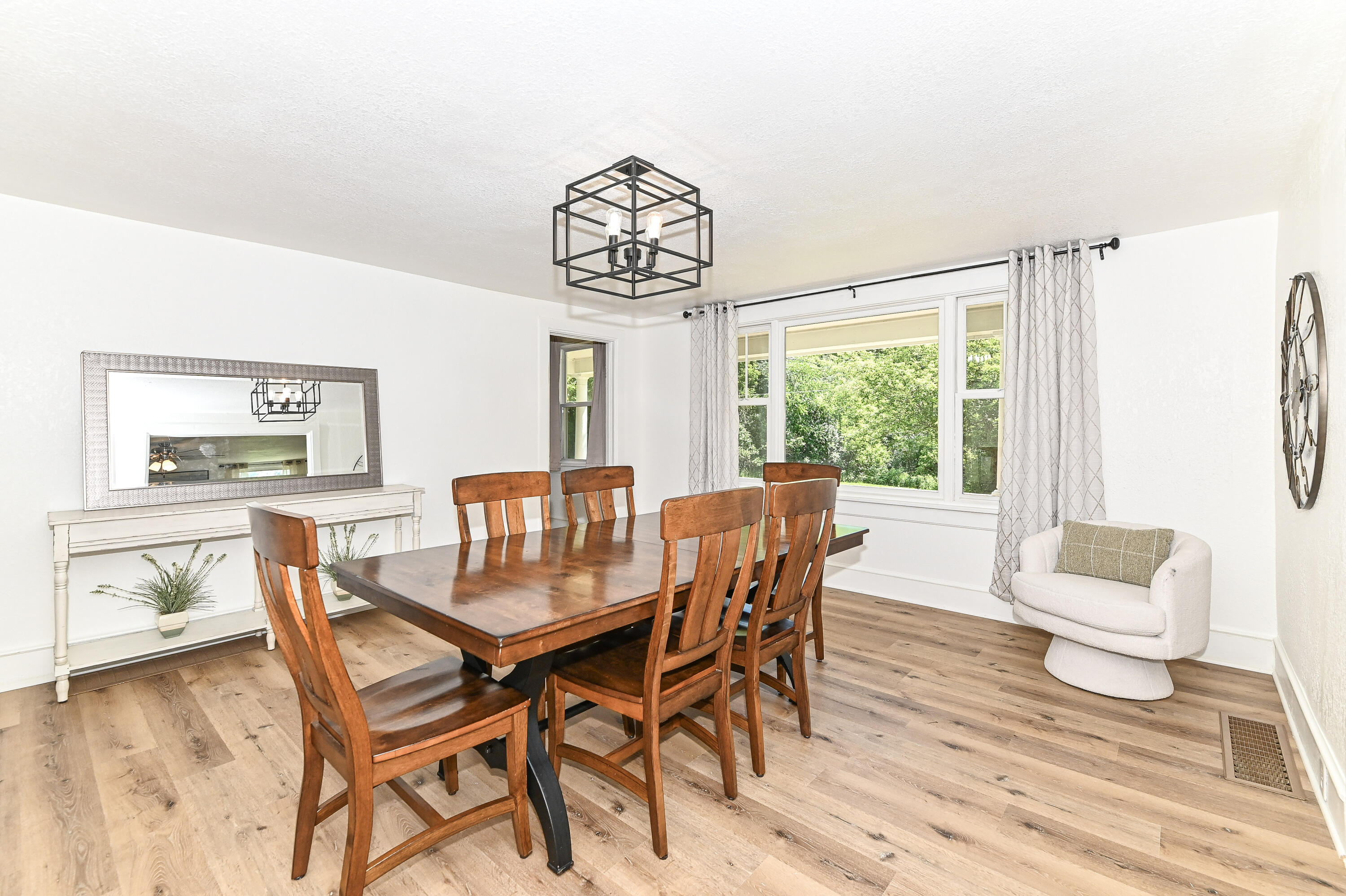 5824 Marsh Road Waterford, WI 53185 - Photo 12 of 50 Dining Room