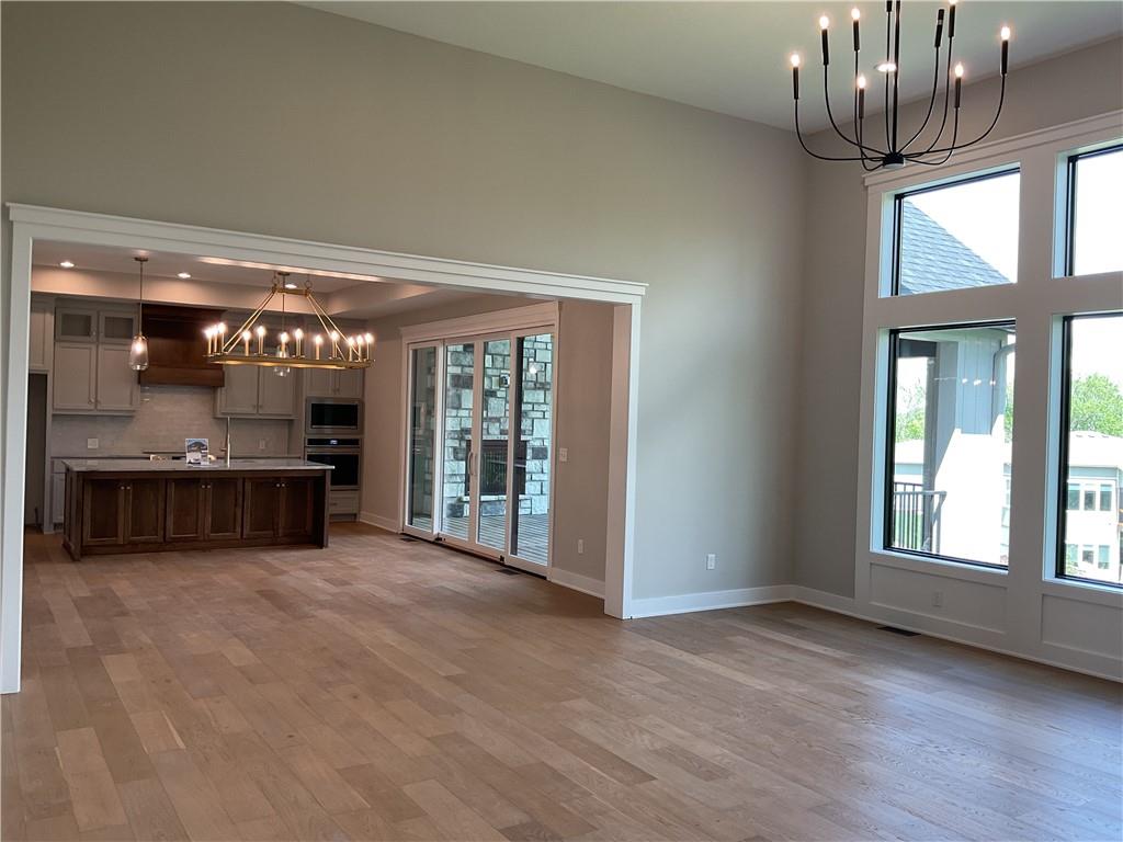 8989 Freedom Street Lenexa, KS 66227 - Photo 12 of 34
