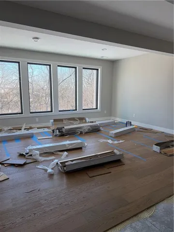 $1,050,000 | 8989 Freedom Street, Lenexa, KS 66227