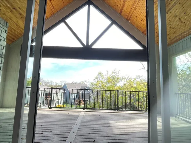 $1,050,000 | 8989 Freedom Street, Lenexa, KS 66227