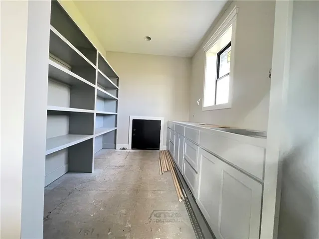 $1,050,000 | 8989 Freedom Street, Lenexa, KS 66227