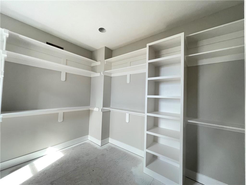 8989 Freedom Street Lenexa, KS 66227 - Photo 21 of 36