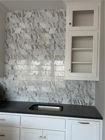 $1,050,000 | 8989 Freedom Street, Lenexa, KS 66227