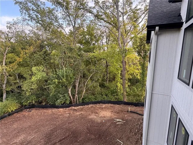 $1,050,000 | 8989 Freedom Street, Lenexa, KS 66227