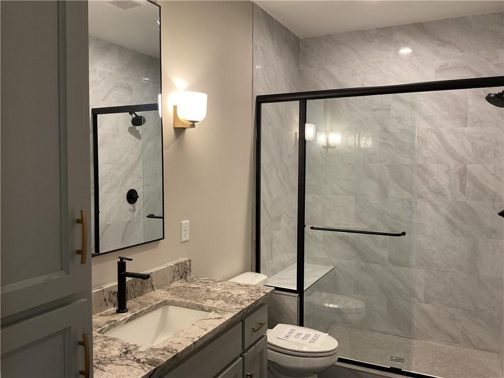 8989 Freedom Street Lenexa, KS 66227 - Photo 8 of 34
