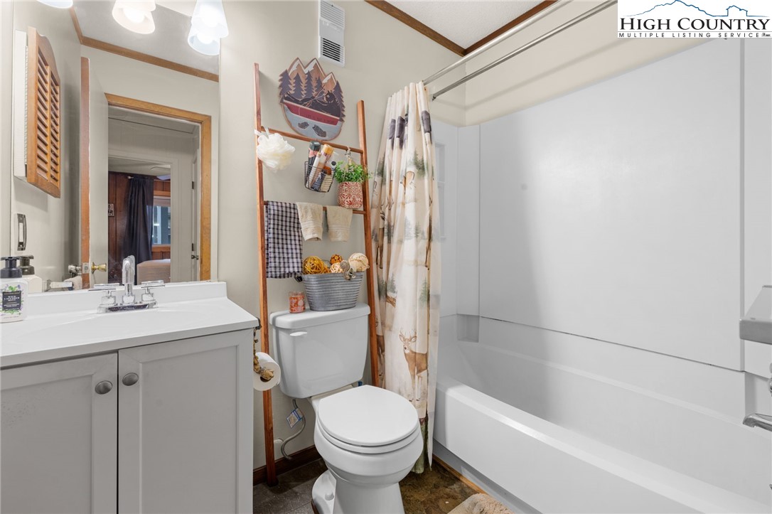 301 Pinnacle Inn Road, Unit 3304A Beech Mountain, NC 28604 - Photo 17 of 36