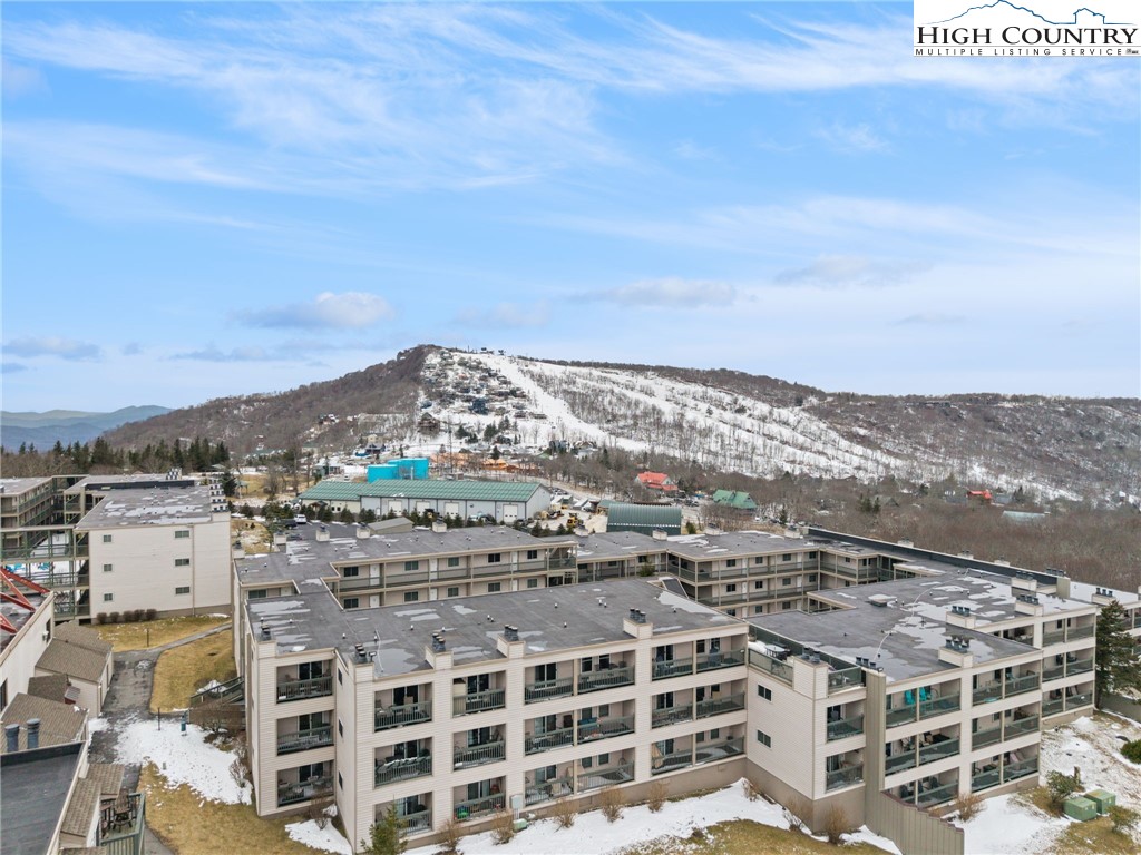 301 Pinnacle Inn Road, Unit 3304A Beech Mountain, NC 28604 - Photo 27 of 36