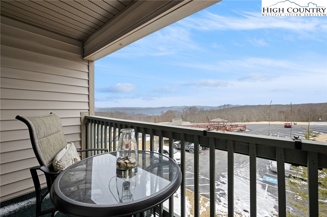 301 Pinnacle Inn Road, Unit 3304A Beech Mountain, NC 28604 - Photo 3 of 36