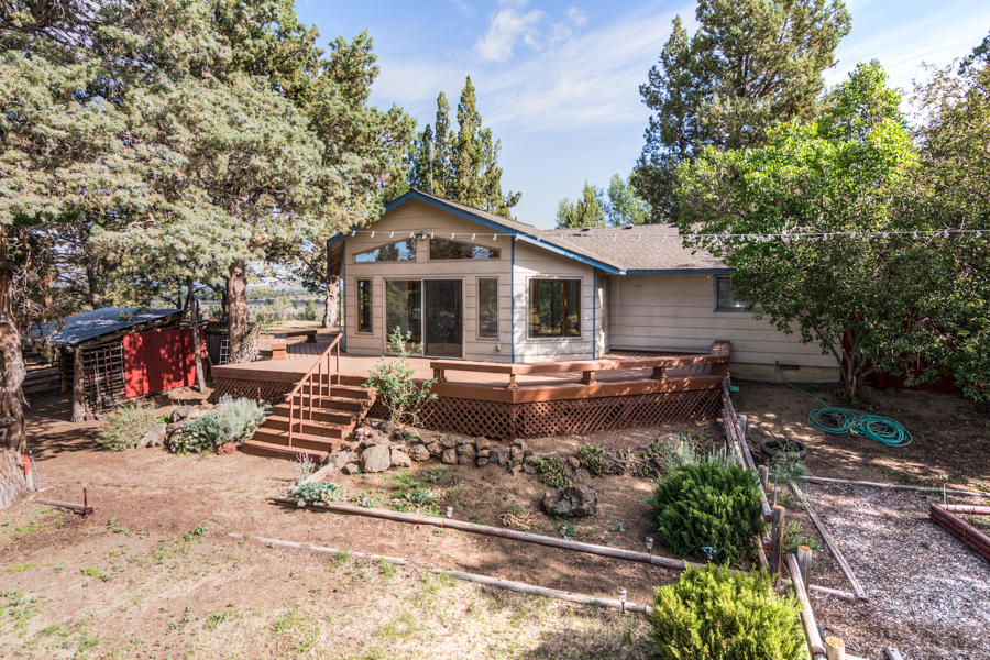 61175 Larsen Road Bend, OR 97702 - Photo 36 of 58 Larsen Rd 61175 (38 of 44)
