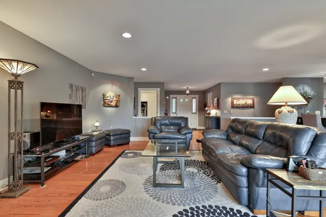 $715,000 | 333 Music Mountain Road, Stockbridge, VT 05772