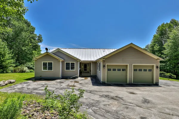 $699,000 | 333 Music Mountain Road, Stockbridge, VT 05772