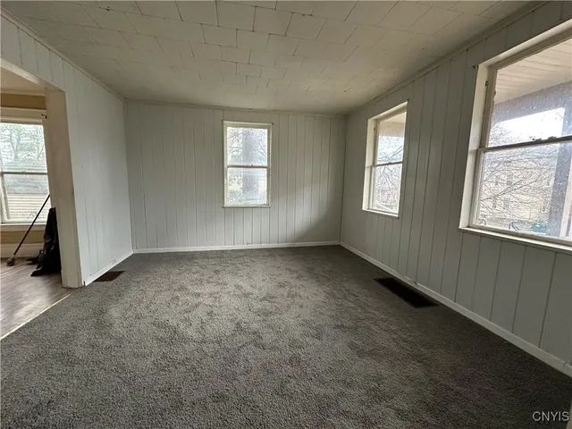 $150,000 | 145 East 5th Street, Oswego, NY 13126