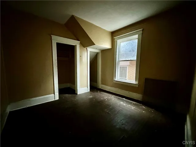 $150,000 | 145 East 5th Street, Oswego, NY 13126