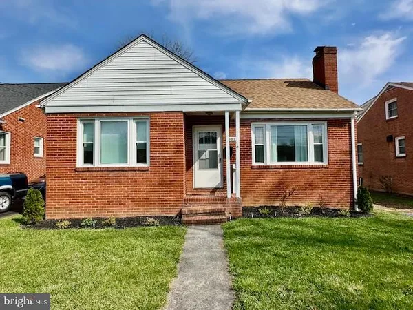 $1,600 | 532 Dunlap Street, Winchester, VA 22601