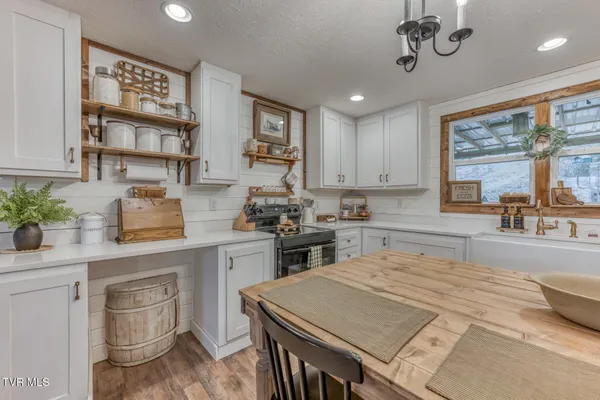 $325,000 | 193 North Fork Branch Road, Rogersville, TN 37857