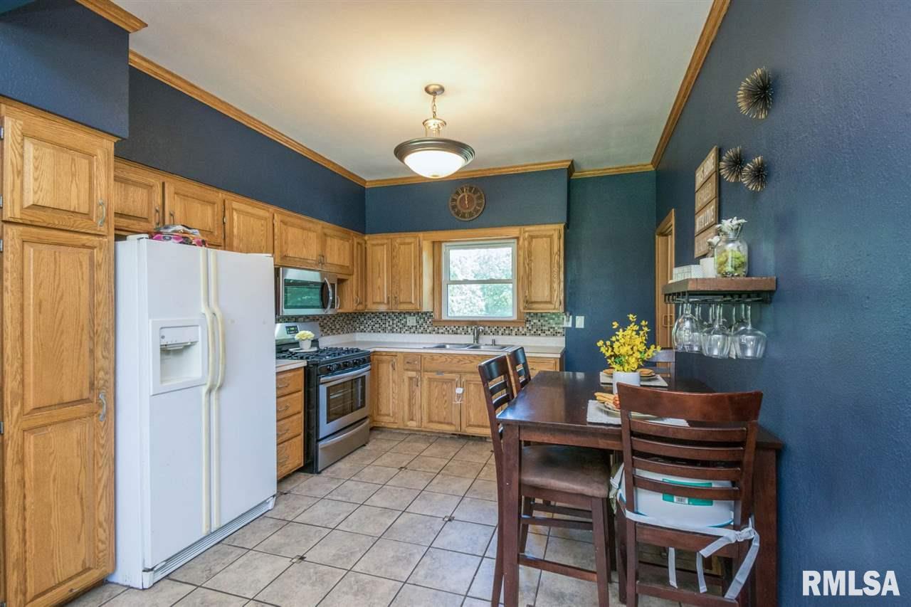 18895 Wells Ferry Road Bettendorf, IA 52722 - Photo 4 of 16 Gallery Image 4