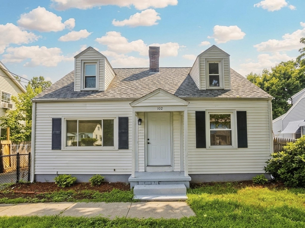102 San Miguel Street Springfield, MA 01104 - Photo 1 of 37