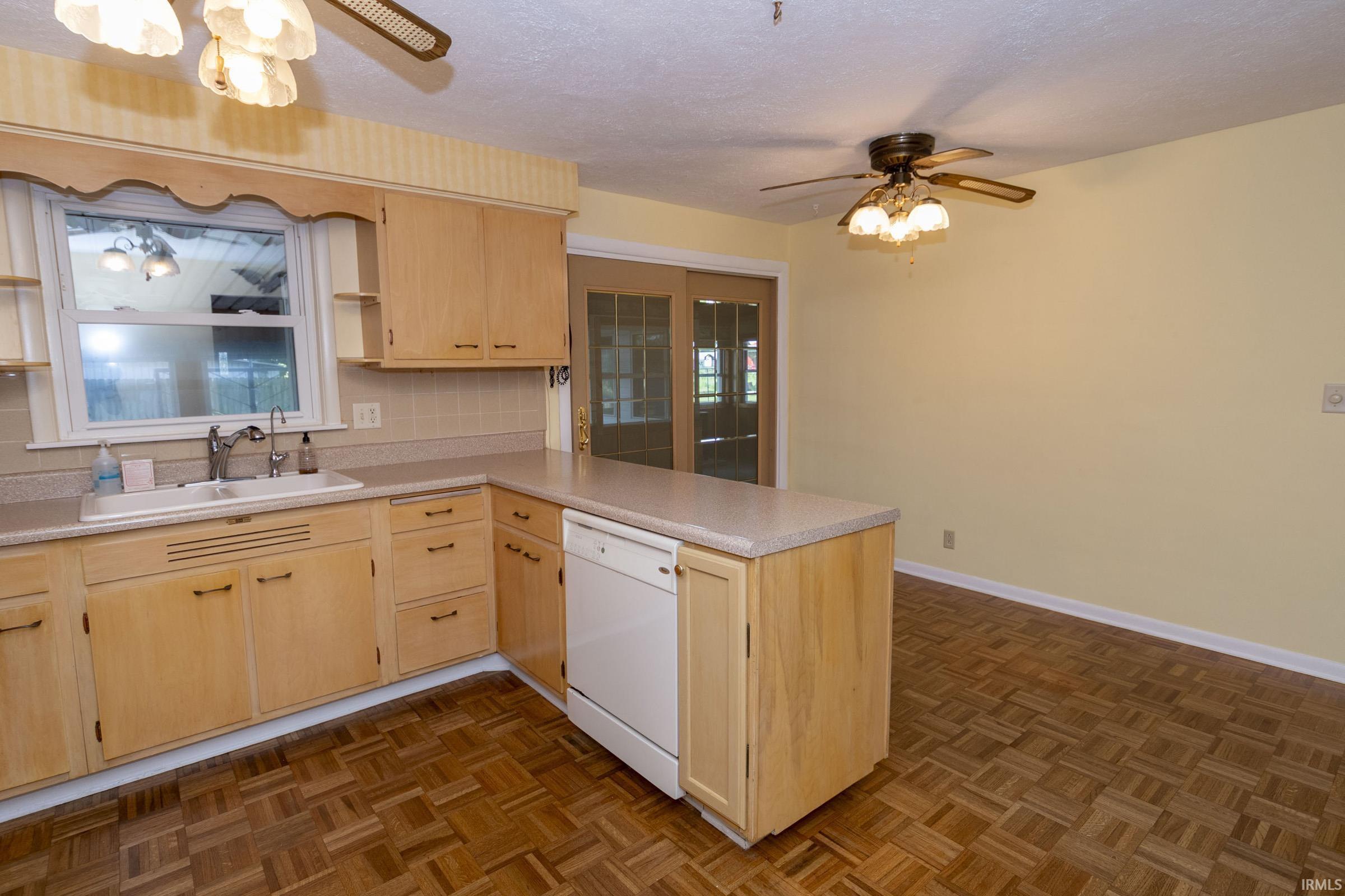 16180 Madison Road South Bend, IN 46614 - Photo 7 of 38