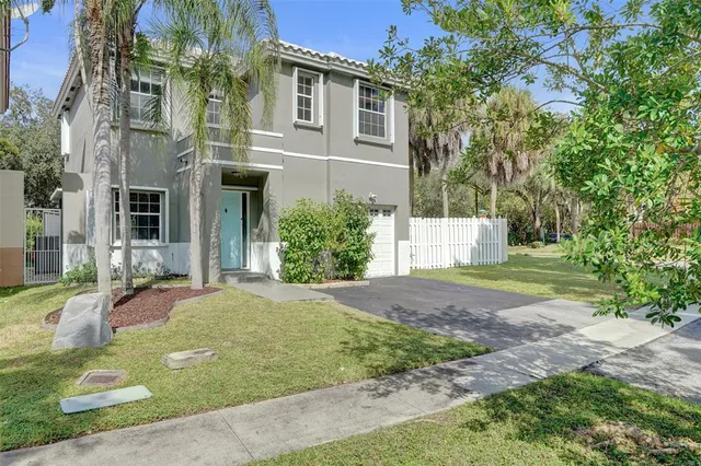 $689,000 | 11567 North Open Court, Cooper City, FL 33026