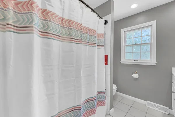 $299,900 | 326 Donna Drive, Hopkinsville, KY 42240