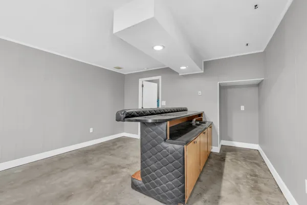$299,900 | 326 Donna Drive, Hopkinsville, KY 42240