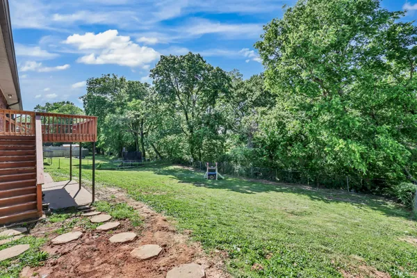 $299,900 | 326 Donna Drive, Hopkinsville, KY 42240