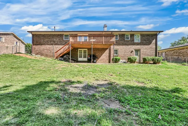 $299,900 | 326 Donna Drive, Hopkinsville, KY 42240