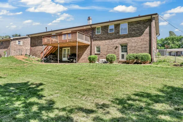 $299,900 | 326 Donna Drive, Hopkinsville, KY 42240