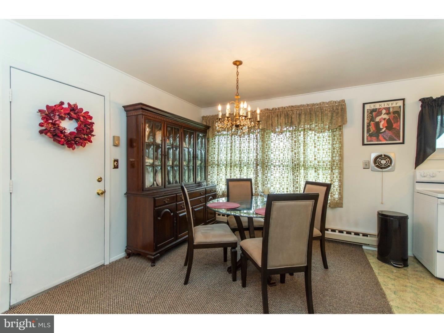 33 Crystal Road Levittown, PA 19057 - Photo 9 of 24 Gallery Image 9