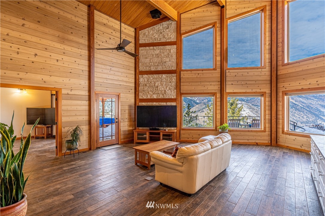 1445 Bear Mountain Road Chelan, WA 98816 - Photo 13 of 39 Gallery Image 13