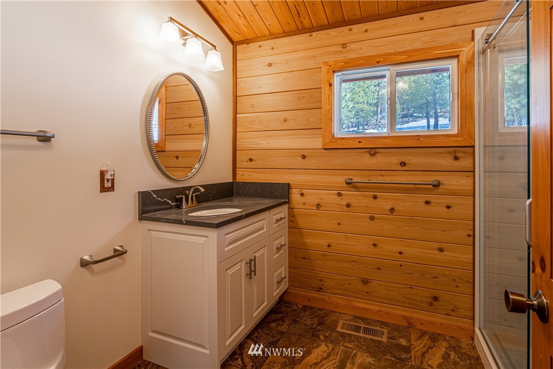 1445 Bear Mountain Road Chelan, WA 98816 - Photo 24 of 39 Gallery Image 24