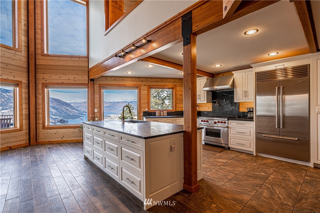 1445 Bear Mountain Road Chelan, WA 98816 - Photo 8 of 39 Gallery Image 8