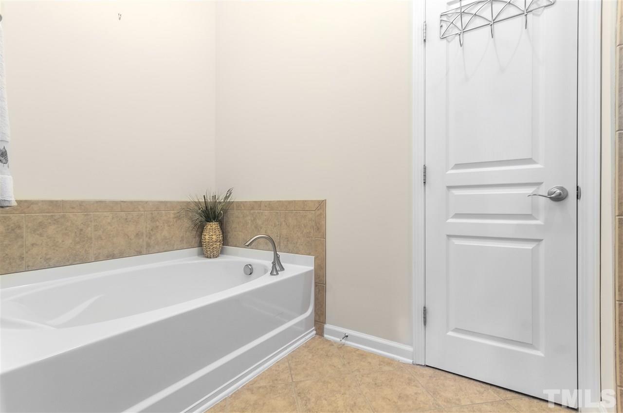 10103 Glen Autumn Road Raleigh, NC 27617 - Photo 17 of 30 Gallery Image 17