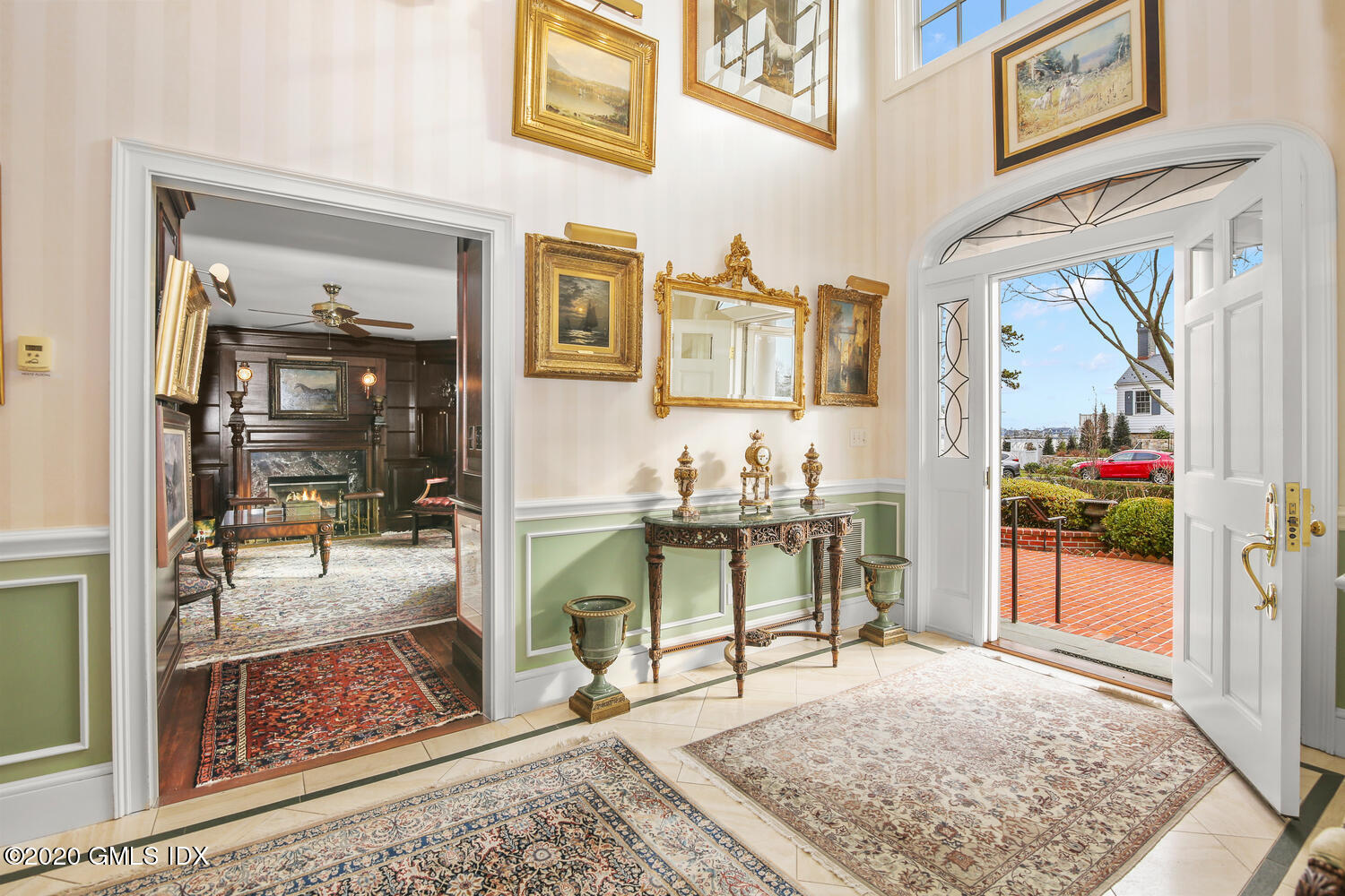 40 Willowmere Circle Riverside, CT 06878 - Photo 21 of 47 a living room with furniture